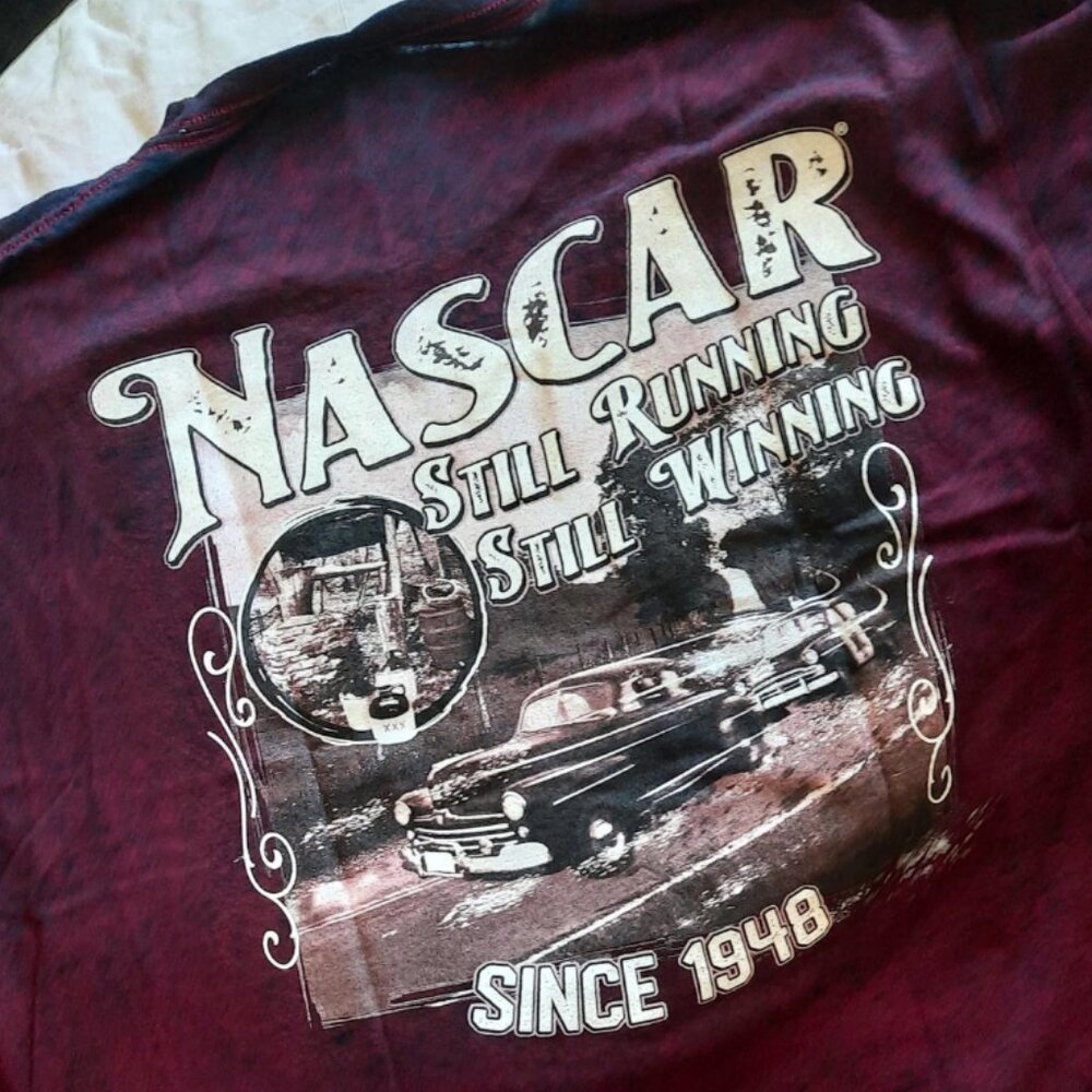 New Nascar T-Shirt XL